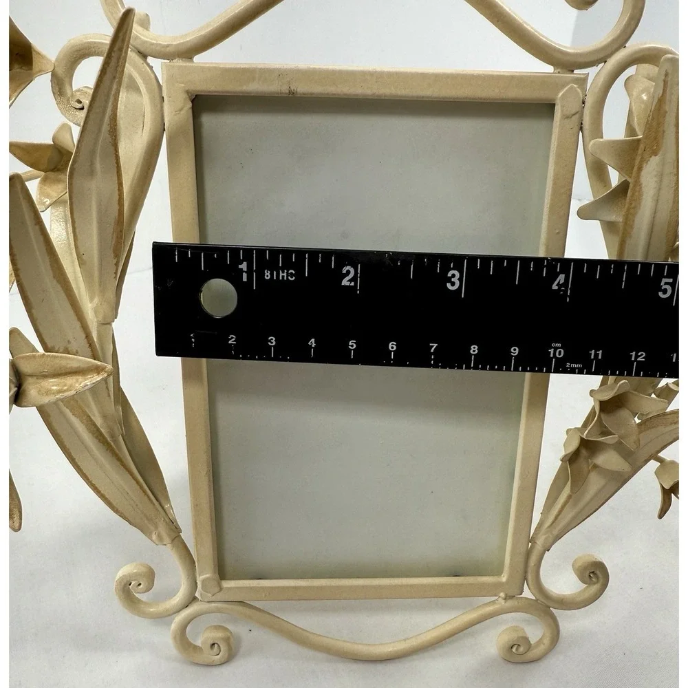 Vintage‎ Metal Floral Picture Frame 3D Sculptural Holds 4x6 Photo Tabletop EUC